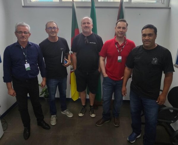 comur-recebe-representantes-da-secretaria-municipal-de-esporte-e-lazer
