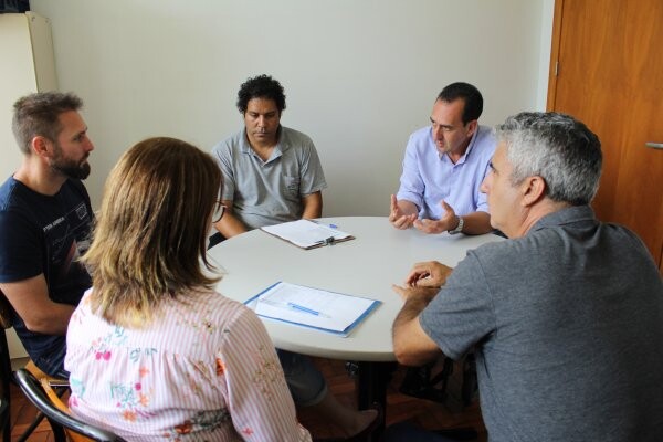sem-desperdicio-acao-conjunta-da-comur-com-a-smed-visa-readequar-os-kits-de-limpeza-recebidos-pelas-escolas