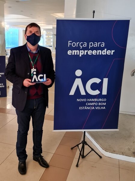 aci-homenageia-os-30-anos-da-comur