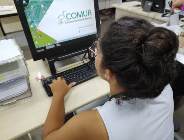 fevereiro-chega-com-vagas-de-estagios-na-comur