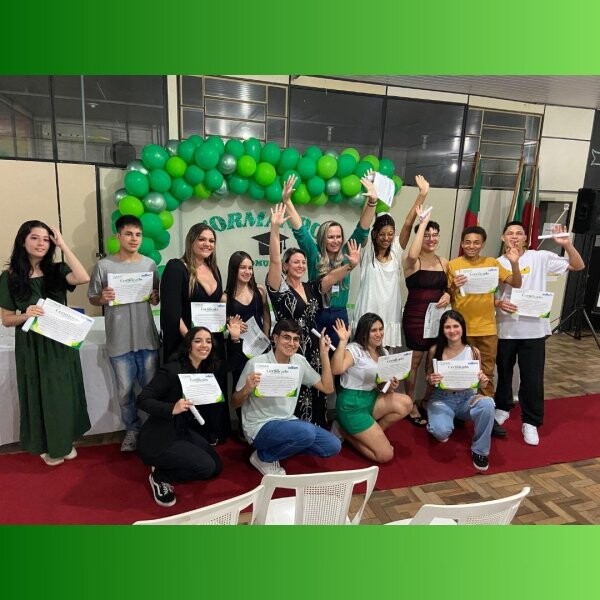 parceria-comur-asbem-e-celebrada-com-nova-turma-formada-pelo-programa-jovem-aprendiz